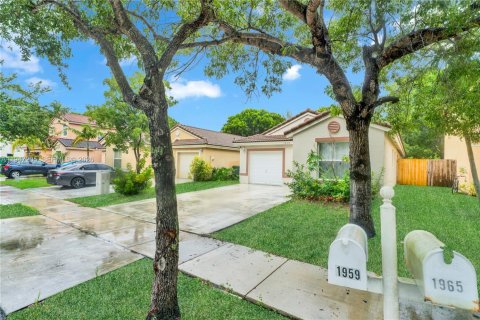 Купить виллу или дом в Хомстед, Флорида 3 спальни, 124.12м2, № 2005899 - фото 8