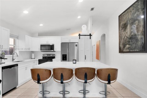 Купить виллу или дом в Хомстед, Флорида 3 спальни, 124.12м2, № 2005899 - фото 22