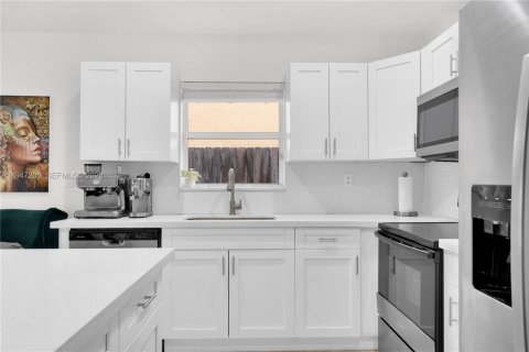 Купить виллу или дом в Хомстед, Флорида 3 спальни, 124.12м2, № 2005899 - фото 23