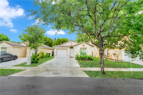 Купить виллу или дом в Хомстед, Флорида 3 спальни, 124.12м2, № 2005899 - фото 14