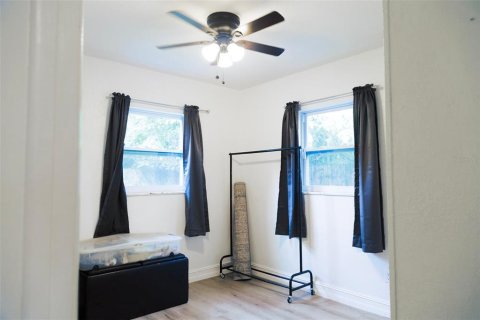 Villa ou maison à vendre à Tampa, Floride: 3 chambres, 110.65 m2 № 2358422 - photo 25
