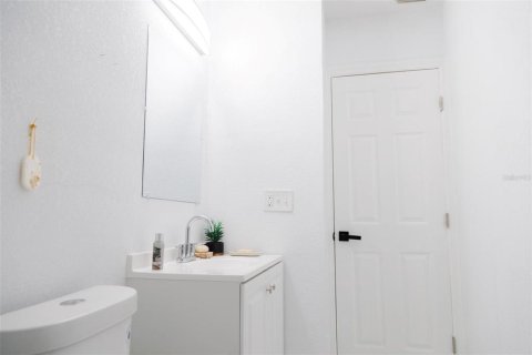 Villa ou maison à vendre à Tampa, Floride: 3 chambres, 110.65 m2 № 2358422 - photo 21