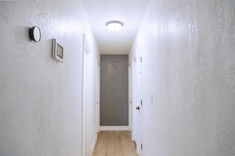 Villa ou maison à vendre à Tampa, Floride: 3 chambres, 110.65 m2 № 2358422 - photo 24