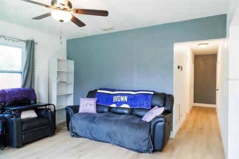 Villa ou maison à vendre à Tampa, Floride: 3 chambres, 110.65 m2 № 2358422 - photo 7