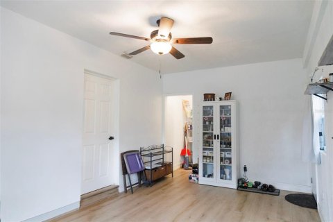 Villa ou maison à vendre à Tampa, Floride: 3 chambres, 110.65 m2 № 2358422 - photo 28