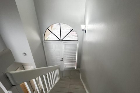 Touwnhouse à louer à Miramar, Floride: 3 chambres, 129.32 m2 № 2394761 - photo 11