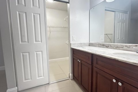 Touwnhouse à louer à Miramar, Floride: 3 chambres, 129.32 m2 № 2394761 - photo 17