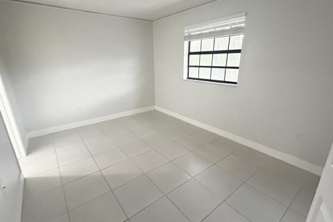 Touwnhouse à louer à Miramar, Floride: 3 chambres, 129.32 m2 № 2394761 - photo 28