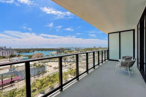 Condominio en venta en Miami Beach, Florida, 1 dormitorio № 1983408 - foto 2