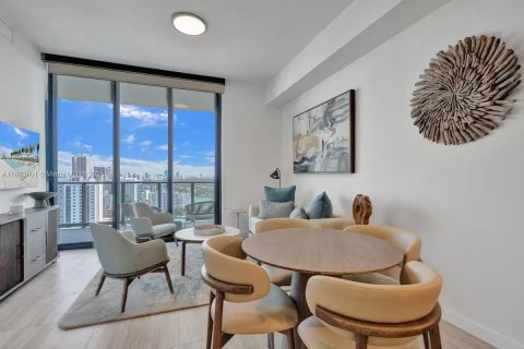 Condominio en venta en Miami Beach, Florida, 1 dormitorio № 1983408 - foto 15