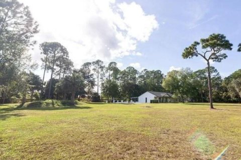 House in Sanford, Florida 4 bedrooms, 162.21 sq.m. № 1765378 - photo 15