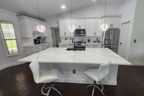 House in Sanford, Florida 4 bedrooms, 162.21 sq.m. № 1765378 - photo 3