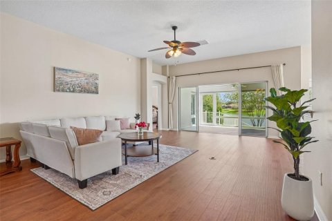 House in The Villages, Florida 3 bedrooms, 181.9 sq.m. № 2420474 - photo 9