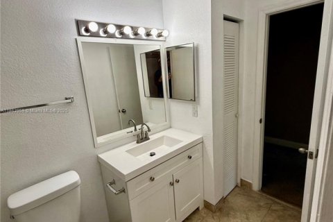 Copropriété à louer à Sunrise, Floride: 2 chambres, 89.65 m2 № 1961772 - photo 7