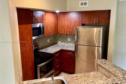 Copropriété à louer à Sunrise, Floride: 2 chambres, 89.65 m2 № 1961772 - photo 4