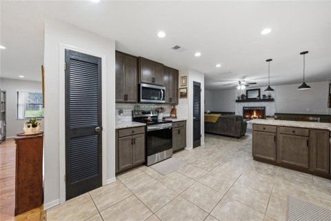 Casa en venta en Auburndale, Florida, 3 dormitorios, 174.28 m2 № 2348132 - foto 9