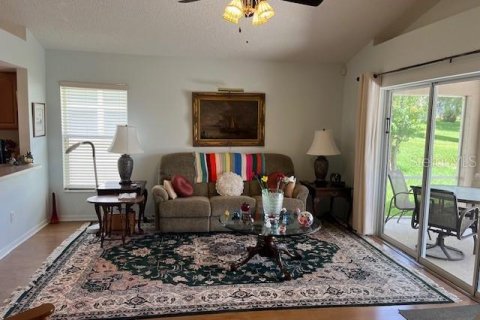 House in Clermont, Florida 2 bedrooms, 155.98 sq.m. № 1810837 - photo 9
