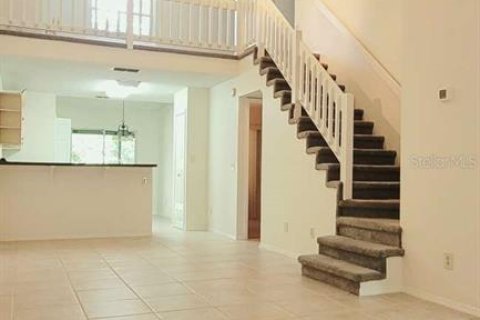 Townhouse in Tampa, Florida 2 bedrooms, 110.27 sq.m. № 2098702 - photo 2
