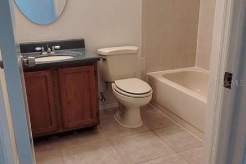 Townhouse in Tampa, Florida 2 bedrooms, 110.27 sq.m. № 2098702 - photo 13