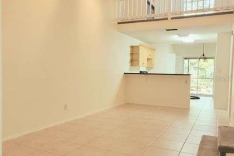 Townhouse in Tampa, Florida 2 bedrooms, 110.27 sq.m. № 2098702 - photo 3