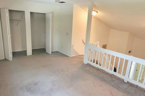 Townhouse in Tampa, Florida 2 bedrooms, 110.27 sq.m. № 2098702 - photo 11