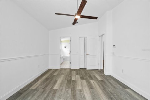 House in Land O' Lakes, Florida 3 bedrooms, 133.69 sq.m. № 2210307 - photo 11