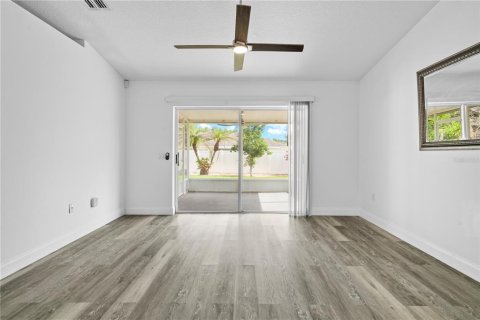House in Land O' Lakes, Florida 3 bedrooms, 133.69 sq.m. № 2210307 - photo 25
