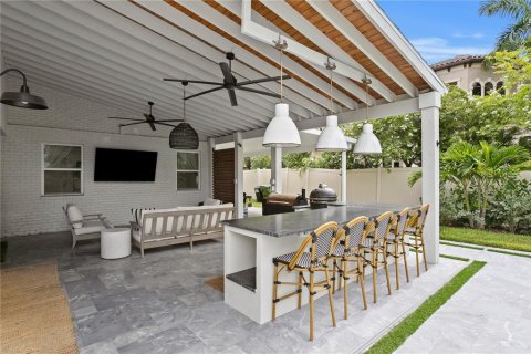 House in Tampa, Florida 4 bedrooms, 384.71 sq.m. № 1826994 - photo 20