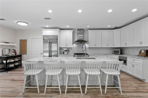 House in Tampa, Florida 4 bedrooms, 384.71 sq.m. № 1826994 - photo 15