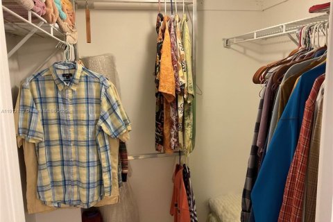 Condo in Pompano Beach, Florida, 2 bedrooms № 1968372 - photo 7