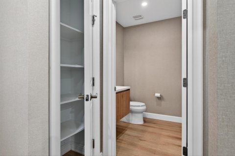 Condo in Weston, Florida, 2 bedrooms  № 2253382 - photo 13