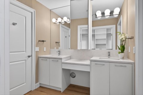 Condo in Weston, Florida, 2 bedrooms  № 2253382 - photo 21