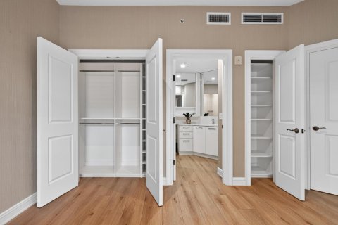 Condo in Weston, Florida, 2 bedrooms  № 2253382 - photo 28