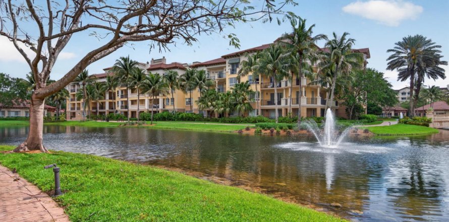 Condo in Weston, Florida, 2 bedrooms  № 2253382