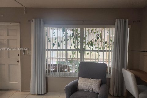 Copropriété à louer à Pompano Beach, Floride: 2 chambres, 87.33 m2 № 2011030 - photo 7