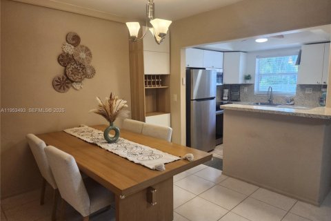 Copropriété à louer à Pompano Beach, Floride: 2 chambres, 87.33 m2 № 2011030 - photo 8