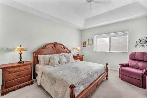 Townhouse in Tamarac, Florida 3 bedrooms, 187.29 sq.m. № 2428359 - photo 23