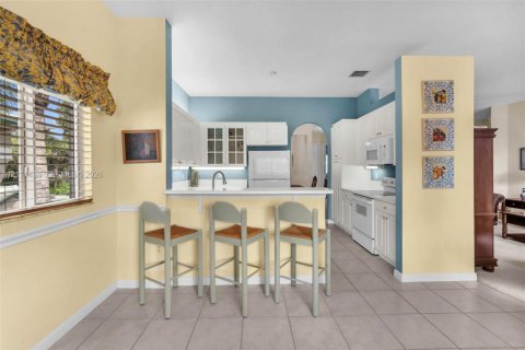 Townhouse in Tamarac, Florida 3 bedrooms, 187.29 sq.m. № 2428359 - photo 12