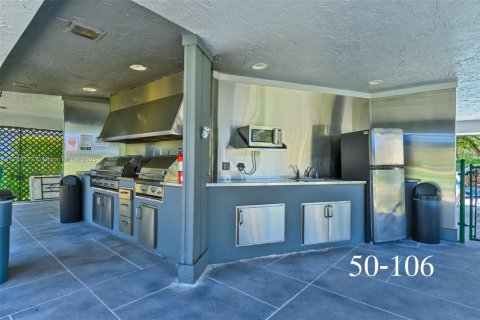 Condominio en venta en Pembroke Pines, Florida, 2 dormitorios, 135.54 m2 № 1862389 - foto 29