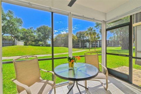 Condominio en venta en Pembroke Pines, Florida, 2 dormitorios, 135.54 m2 № 1862389 - foto 23