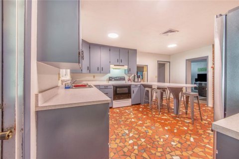 Villa ou maison à vendre à Auburndale, Floride: 3 chambres, 144.83 m2 № 2144211 - photo 8