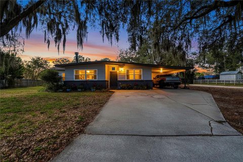 Villa ou maison à Auburndale, Floride 3 chambres, 144.83 m2 № 2144211