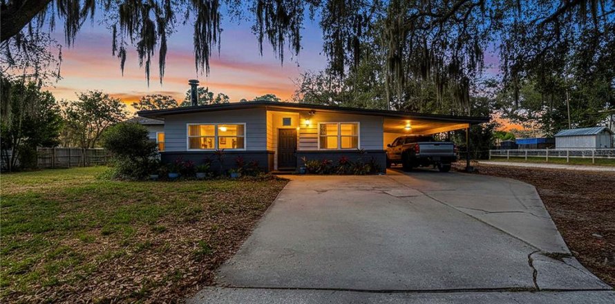 Villa ou maison à Auburndale, Floride 3 chambres, 144.83 m2 № 2144211