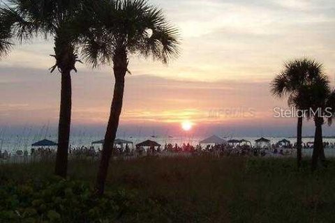 Condominio en venta en Longboat Key, Florida, 2 dormitorios, 64.57 m2 № 1407569 - foto 17