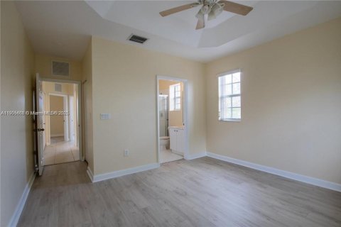 Купить кондоминиум в Хомстед, Флорида 3 спальни, 98.66м2, № 1963563 - фото 9