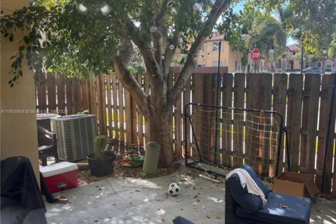 Купить кондоминиум в Хомстед, Флорида 3 спальни, 98.66м2, № 1963563 - фото 15