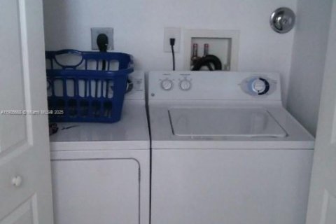 Купить кондоминиум в Хомстед, Флорида 3 спальни, 98.66м2, № 1963563 - фото 8