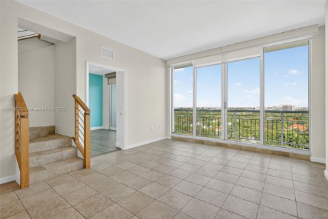 Снять в аренду кондоминиум в Майами, Флорида 2 спальни, 133.04м2, № 1947416 - фото 6