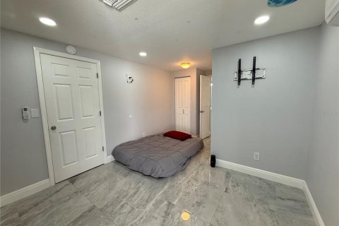 House in Tampa, Florida 3 bedrooms, 117.06 sq.m. № 1813276 - photo 22