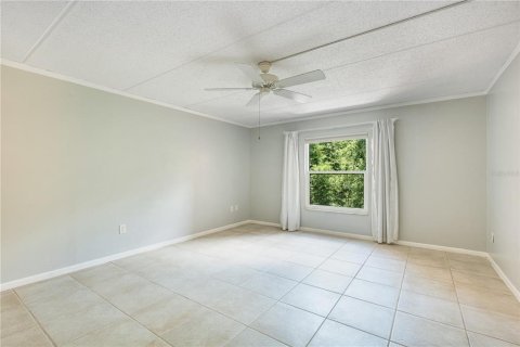 Condo in Largo, Florida, 2 bedrooms  № 1884751 - photo 19